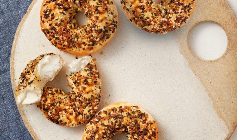 “Presenting: Cream Cheddar Stuffed Small Bagels – Your New Most loved Bite!”