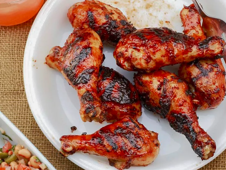 The Best BBQ Chicken – Tender, Flavorful & Easy to Make.